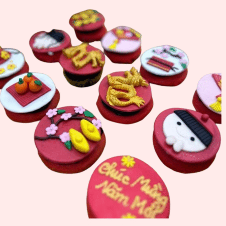 Lunar Year -Themed Fondant Cupcakes